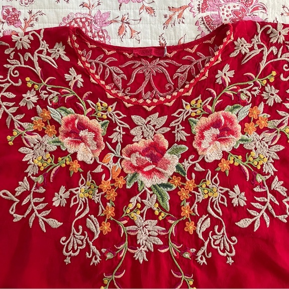 Johnny Was Red Floral Embroidered Loose Fit Top Size Small - Picture 4 of 7